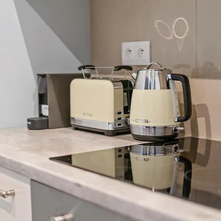 Modern Downtown 2br Steps From Wenceslas Square By Easybnb Premium *
